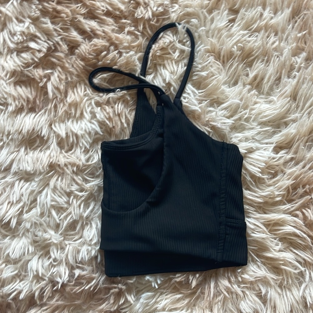 Backless Ribbed Sports Bra - Picture 2 of 4